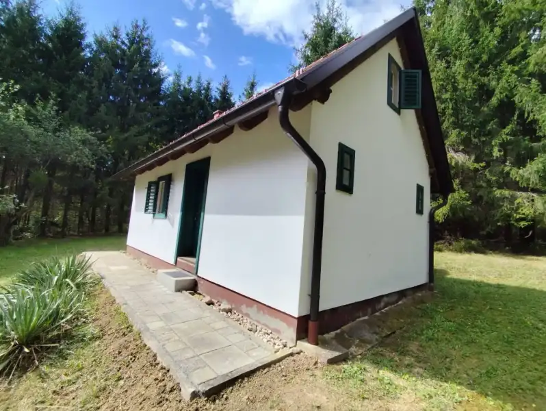 Eladó Nyaraló / gazdasági épület – Apátistvánfalva, Fő utca