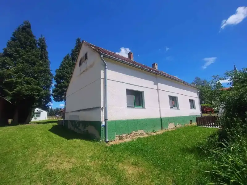 Eladó Üzleti ingatlan – Szaknyér