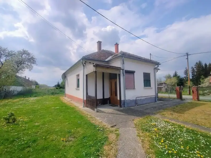 Eladó Családi ház – Kondorfa, Hegy utca
