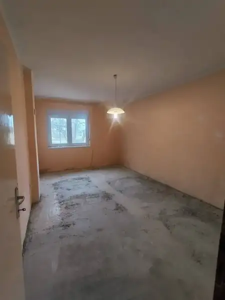 Eladó Családi ház – Kerkáskápolna, Fő utca
