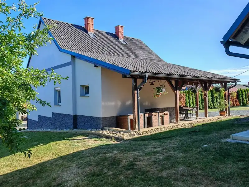 Eladó Családi ház – Kondorfa, Fővég utca