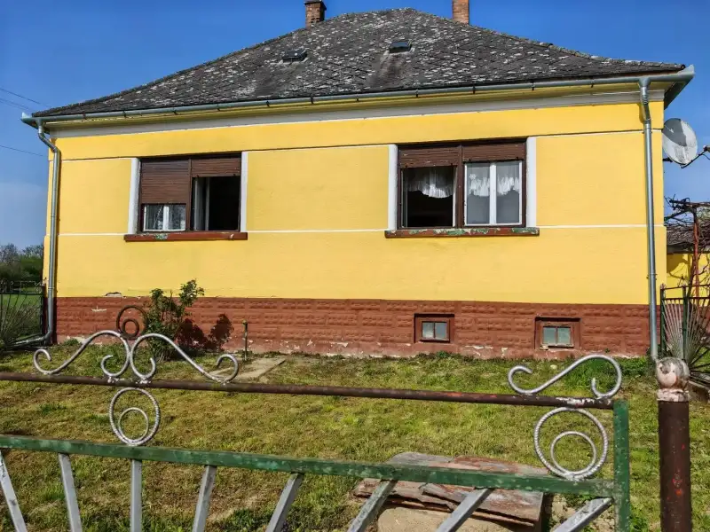 Eladó Családi ház – Magyarszombatfa