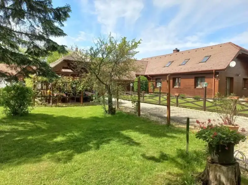Eladó Családi ház – Bajánsenye