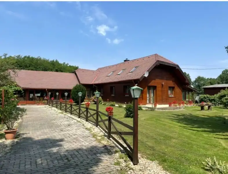 Eladó Családi ház – Bajánsenye