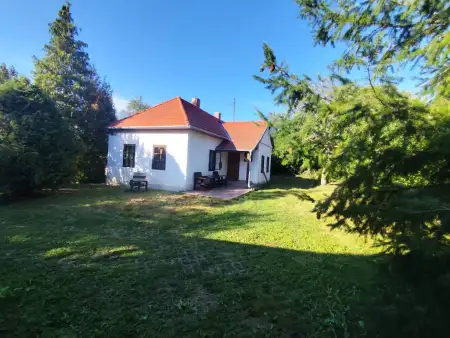 Einfamilienhaus zu verkaufen – Magyarszombatfa, Fő utca